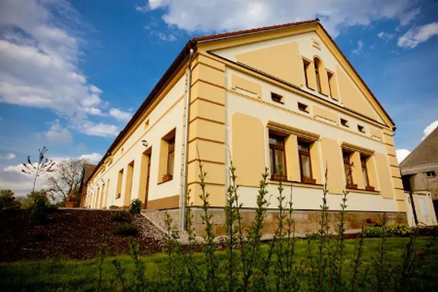 Smetanův Statek, Hradec Králové Svobodné Dvory